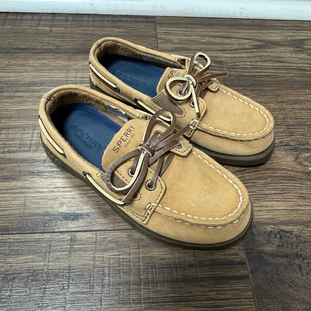 SPERRY Top-Sider Sahara Beige Leather Boat Shoes Youth Boys Size 11.5